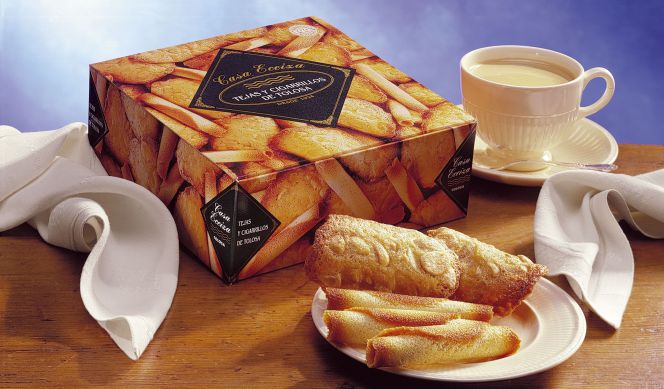 Tejas y cigarrillos de Tolosa, el producto más emblemático de Casa Eceiza.