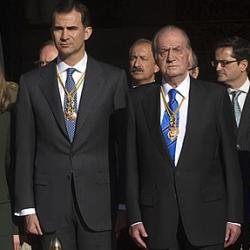 Los Reyes y los Príncipes de Asturias, durante la solemne apertura de la X Legislatura en el Congreso.
