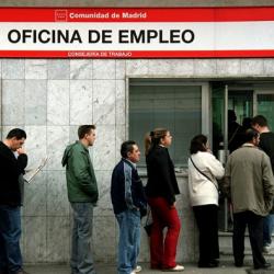 Parados a las puertas del INEM