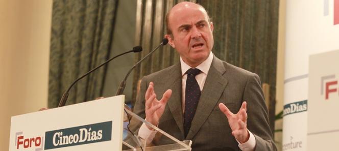 El ministro de Economía, Luis de Guindos, durante su intervención en el Foro Cinco Días.