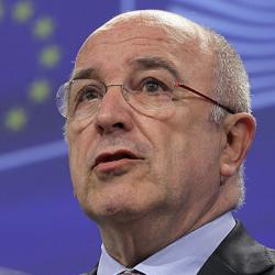 El vicepresidente de la Comisión Europea y comisario de Competencia, Joaquín Almunia. Google cede ante Bruselas para evitar ser multada por prácticas abusivas
