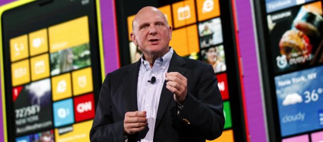 Steve Ballmer, consejero delegado de Microsoft, en el lanzamiento del Windows Phone 8