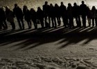 Casi 400.000 españoles han emigrado por la crisis Casi 400.000 españoles han emigrado por la crisis