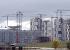 Las compraventas de casas frenan su caída Las compraventas de casas frenan su caída