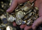 La devaluación de los costes se ceba en el trabajo, que se abarata el 5,8% en 2012 La devaluación de los costes se ceba en el trabajo, que se abarata el 5,8% en 2012