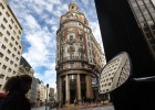 CaixaBank estudia pagar unos 0,005 euros por cada acción de Banco de Valencia CaixaBank estudia pagar unos 0,005 euros por cada acción de Banco de Valencia