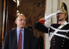 Napolitano encarga formar Gobierno al socialdemócrata Letta Napolitano encarga formar Gobierno al socialdemócrata Letta