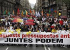 Miles de catalanes protestan contra los recortes y políticas de austeridad Miles de catalanes protestan contra los recortes y políticas de austeridad