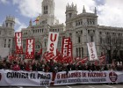 La mitad de los jóvenes, dispuestos a irse de Europa para buscar empleo La mitad de los jóvenes, dispuestos a irse de Europa para buscar empleo