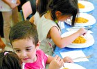 Hacienda abre la puerta a rebajar el IVA de los comedores escolares Hacienda abre la puerta a rebajar el IVA de los comedores escolares