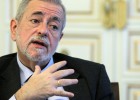 Hacienda amenaza con dejar sin poder al 92% de los pequeños municipios Hacienda amenaza con dejar sin poder al 92% de los pequeños municipios