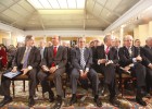 Telefónica, Santander y La Caixa establecen una alianza en el mundo digital Telefónica, Santander y La Caixa establecen una alianza en el mundo digital