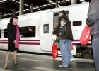 El AVE gana 577.000 viajeros con las nuevas tarifas El AVE gana 577.000 viajeros con las nuevas tarifas