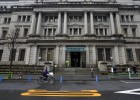 El Banco de Japón mantiene el volumen de sus medidas de estímulo El Banco de Japón mantiene el volumen de sus medidas de estímulo