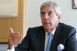 Jazztel pelea cada línea en la guerra de las operadoras