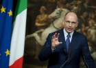 Italia coloca 7.000 millones en bonos a un año a mayor rendimiento Italia coloca 7.000 millones en bonos a un año a mayor rendimiento