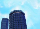 Caixabank es líder en oficinas y negocio online Caixabank es líder en oficinas y negocio online