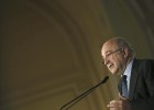 Almunia urge a España a reformar el sistema tributario Almunia urge a España a reformar el sistema tributario