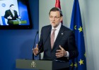 Rajoy defiende ante Merkel reducir las cotizaciones para crear empleo joven Rajoy defiende ante Merkel reducir las cotizaciones para crear empleo joven