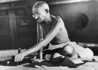 El arma de la no-violencia
('Quit-India Speech') El arma de la no-violencia
('Quit-India Speech')