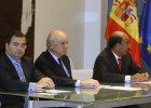 Los grandes banqueros españoles cobran un sueldo medio de 2,5 millones al año Los grandes banqueros españoles cobran un sueldo medio de 2,5 millones al año