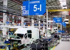 La exportación de coches en el semestre generó un superávit comercial de 5.300 millones La exportación de coches en el semestre generó un superávit comercial de 5.300 millones