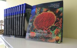 Continente azul es una colección muy bien ilustrada sobre la creación y el desarrollo de los mares y océanos de nuestro planeta.
