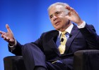 Apple sube un 4,75% después de que Icahn desvele su participación Apple sube un 4,75% después de que Icahn desvele su participación