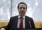 Lasquetty insiste en cambiar la ley para que se pueda fumar en Eurovegas Lasquetty insiste en cambiar la ley para que se pueda fumar en Eurovegas