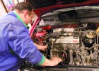 El empleo cae con más intensidad en los asalariados que entre los autónomos El empleo cae con más intensidad en los asalariados que entre los autónomos