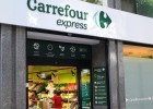 Carrefour eleva su apuesta por el súper de barrio para seguir a flote en España Carrefour eleva su apuesta por el súper de barrio para seguir a flote en España