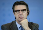 Soria anuncia una nueva ley de telecos para fomentar la inversión en redes Soria anuncia una nueva ley de telecos para fomentar la inversión en redes