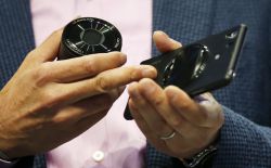 Uno de los objetivos presentados por Sony para acoplar a los smartphones.