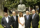Susana Díaz renueva su Gobierno y prescinde del equipo económico de Griñán Susana Díaz renueva su Gobierno y prescinde del equipo económico de Griñán