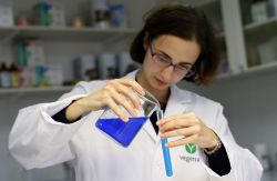 El departamento de I+D+i es parte esencial de una compañía que desarrolla sus propias formulaciones para la nutrición enteral.