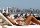 Récord de turistas extranjeros y pernoctaciones en agosto Récord de turistas extranjeros y pernoctaciones en agosto
