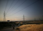 La reforma eléctrica hace agua con un déficit ‘sorpresa’ de 3.000 millones La reforma eléctrica hace agua con un déficit ‘sorpresa’ de 3.000 millones