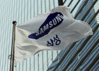 Samsung lanzará en octubre un 'smartphone' con la pantalla curva Samsung lanzará en octubre un 'smartphone' con la pantalla curva