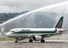 Pacto de última hora para salvar Alitalia con una inyección de 500 millones Pacto de última hora para salvar Alitalia con una inyección de 500 millones