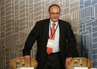 Banca y fondos se pelean por 60.000 millones de euros: ofrecen hasta el 4% Banca y fondos se pelean por 60.000 millones de euros: ofrecen hasta el 4%