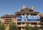 El precio de las casas cayó un 7,8% en 2013 y encadena seis años de ajuste El precio de las casas cayó un 7,8% en 2013 y encadena seis años de ajuste