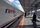 Renfe busca el 80% de ocupación en el AVE manteniendo los precios rebajados Renfe busca el 80% de ocupación en el AVE manteniendo los precios rebajados
