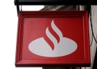 Santander prejubila a más de 1.200 empleados y abre otro plan similar para este año Santander prejubila a más de 1.200 empleados y abre otro plan similar para este año