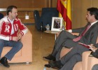 Soria se reúne con el vicepresidente de Rusia para vender las playas españolas Soria se reúne con el vicepresidente de Rusia para vender las playas españolas