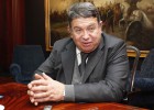 “La física demuestra que el conocimiento trae la paz” “La física demuestra que el conocimiento trae la paz”