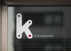 Kutxabank aumentó un 28% sus beneficios en 2013 y ganó 108,3 millones Kutxabank aumentó un 28% sus beneficios en 2013 y ganó 108,3 millones