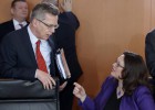 Alemania estudia expulsar a los inmigrantes europeos que estén seis meses en paro Alemania estudia expulsar a los inmigrantes europeos que estén seis meses en paro