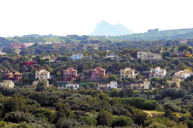 Viviendas en una urbanización en Sotogrande (Cádiz).