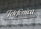 Telefónica ofrece concesiones a Bruselas para la aprobación de la compra de E-Plus Telefónica ofrece concesiones a Bruselas para la aprobación de la compra de E-Plus