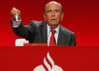 Dividendo de Santander, ¿quedarse con acciones, vender en Bolsa o cobrar? Dividendo de Santander, ¿quedarse con acciones, vender en Bolsa o cobrar?